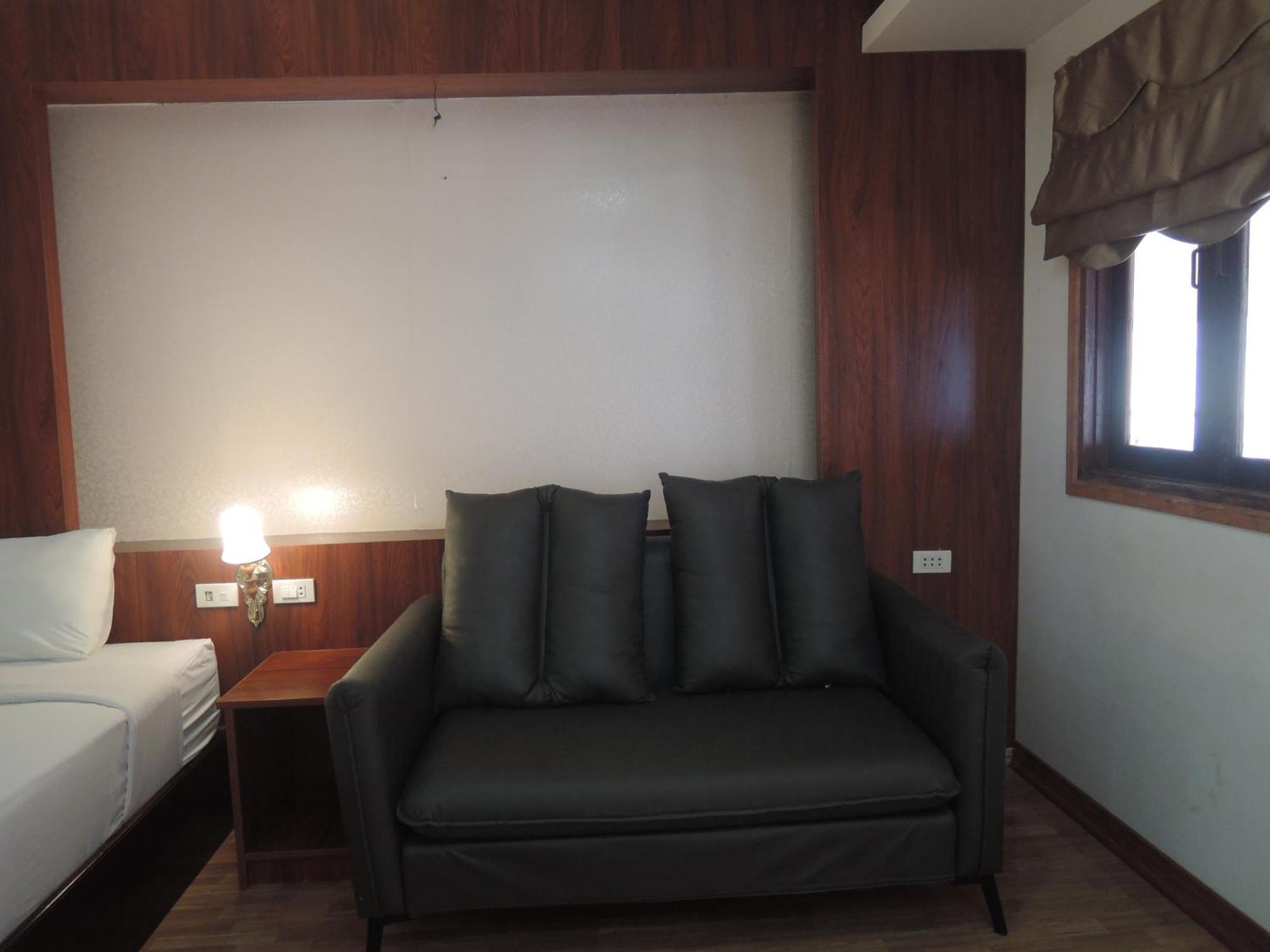 Lacasa Vang Vieng Hotel Exterior photo