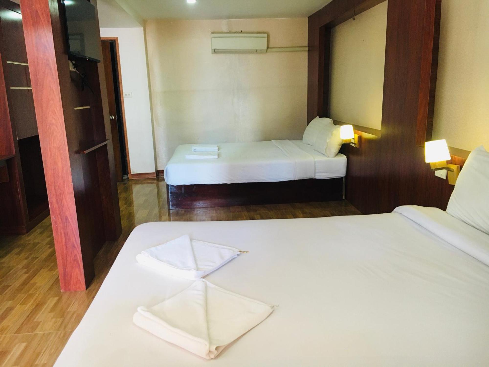 Lacasa Vang Vieng Hotel Exterior photo